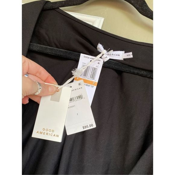 Good American NWT Black Wrap Top Blouse, Size 7 (4XL), MSRP $95 - Picture 5 of 8